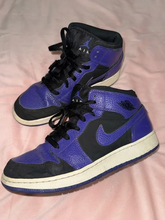 Nike Air Jordan 1 Mid Black Dark Concord Purple Sneakers Shoes 7Y Men’s 7 - Picture 4 of 12